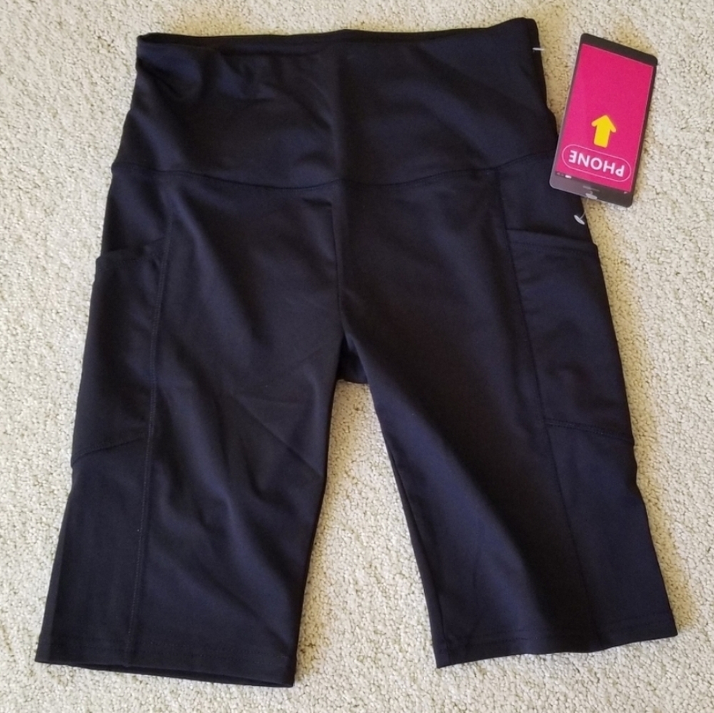 Shosho Gym Short with Cell Phone Pocket